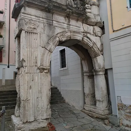 Skyloft Easypark Апартаменти