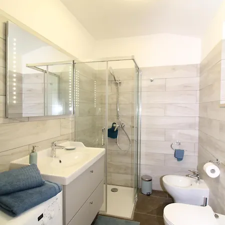 Апартаменти Skyloft Easypark *