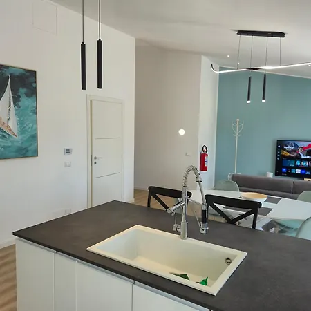 Skyloft Easypark Апартаменти Трієст